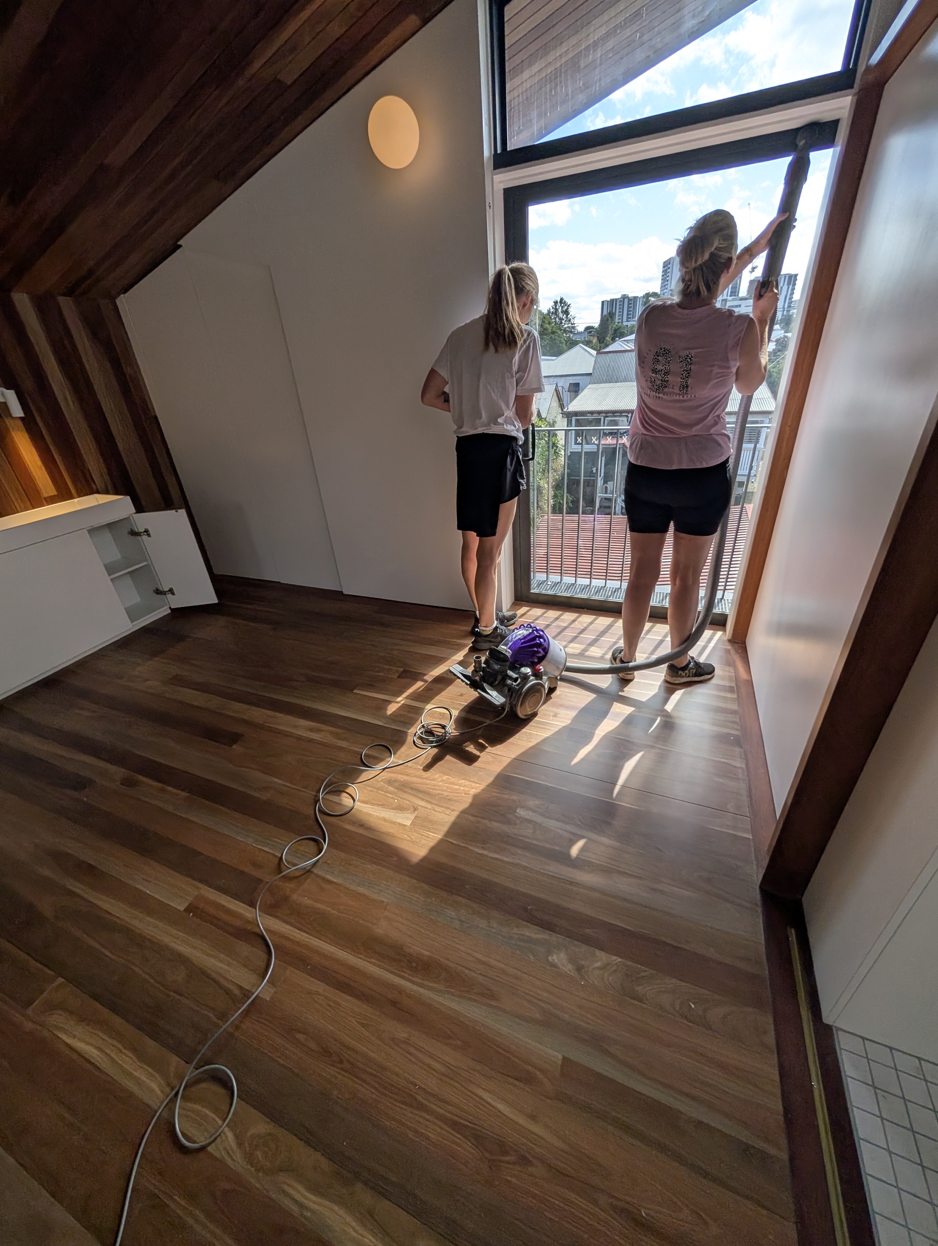 Builders clean West End - Kitchen